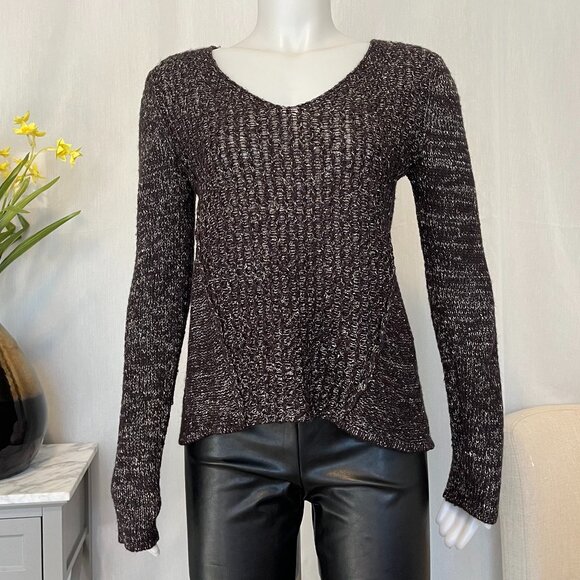 RW&CO Knit V Neck Sweater- Size US M - Picture 1 of 16